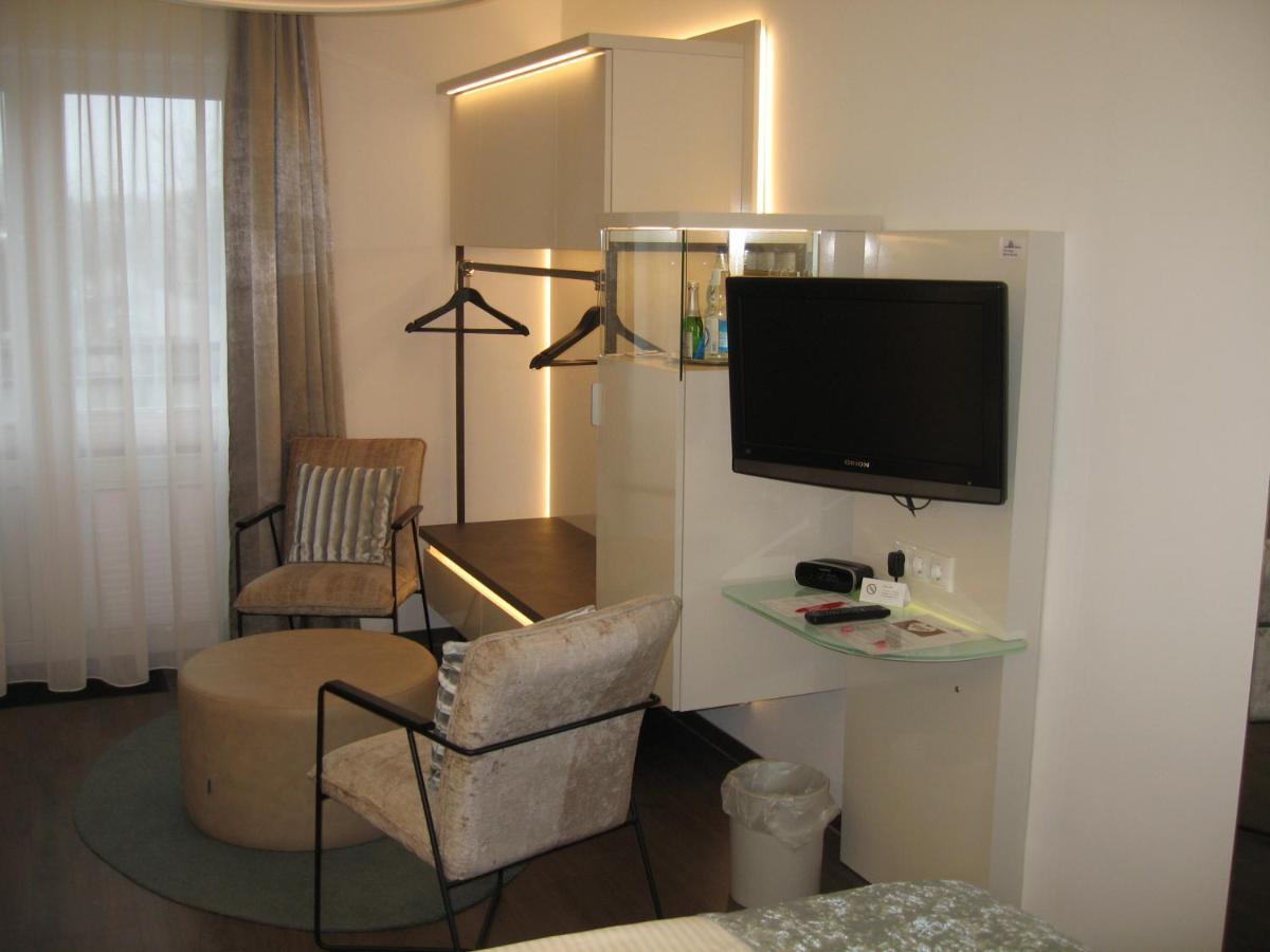 Hotel Windjammer Busum Bagian luar foto